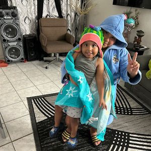 Meet your Posher, Adelfa